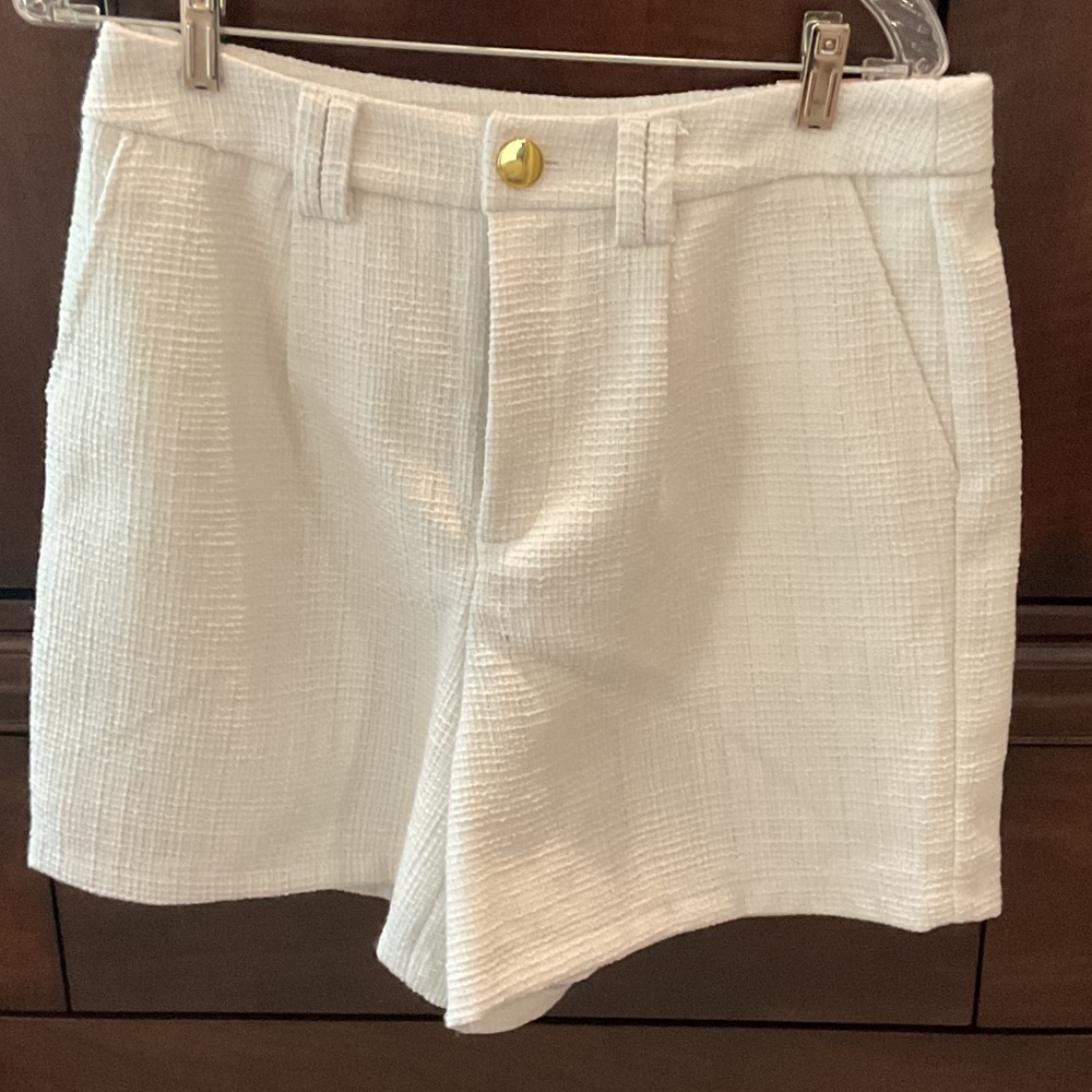 INC International Concepts Textured White Shorts